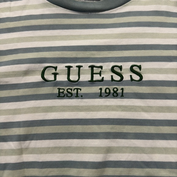 Vintage Guess TShirt mens large - Picture 2 of 3